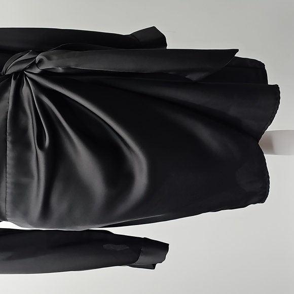 Eloquii Elegant Black Satin Wrap Dress Padded Shoulders Tulip Hemline - Picture 9 of 15